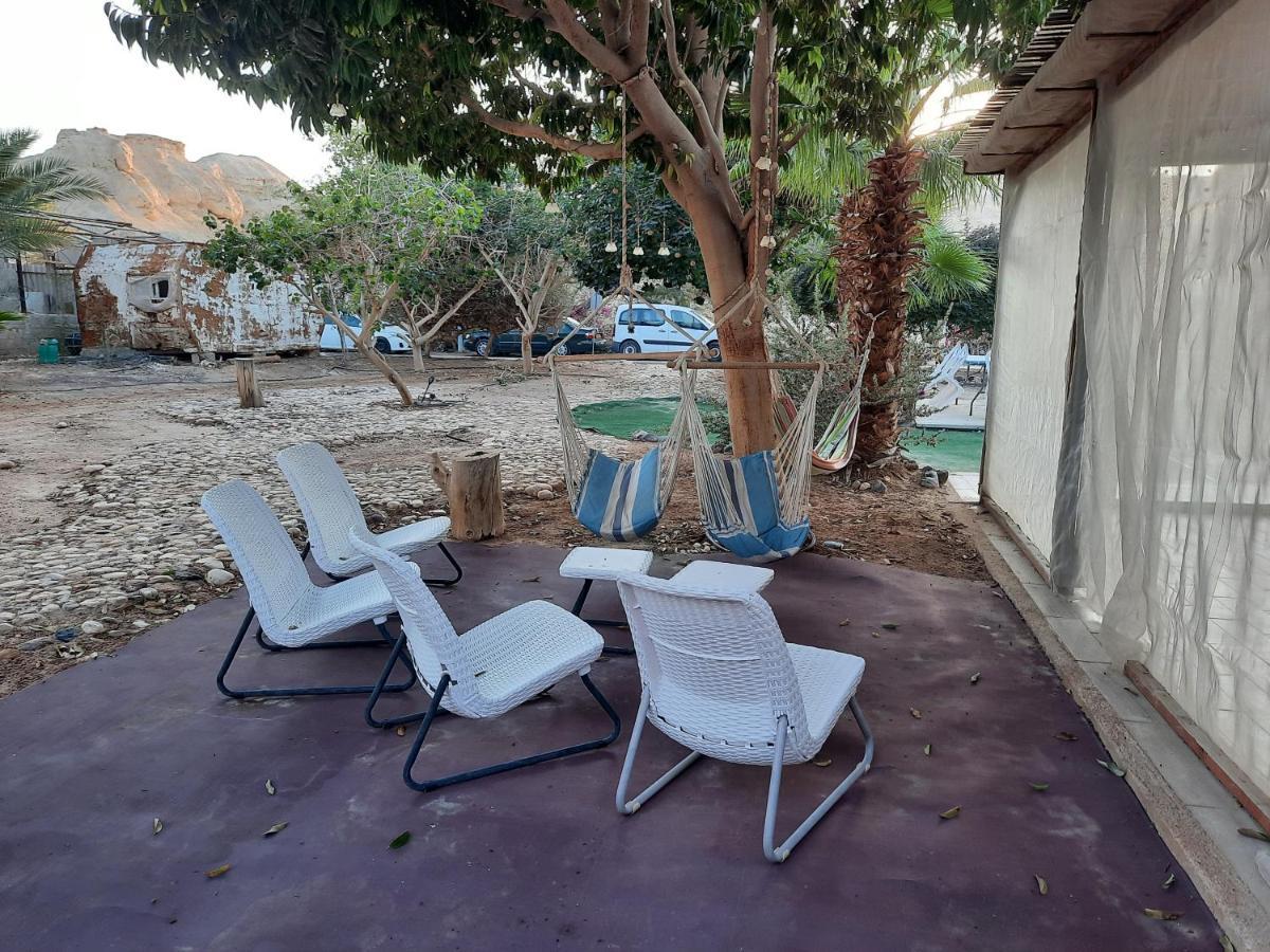 Villa Desert chilling - סתלבט במדבר Neot HaKikar Exterior foto