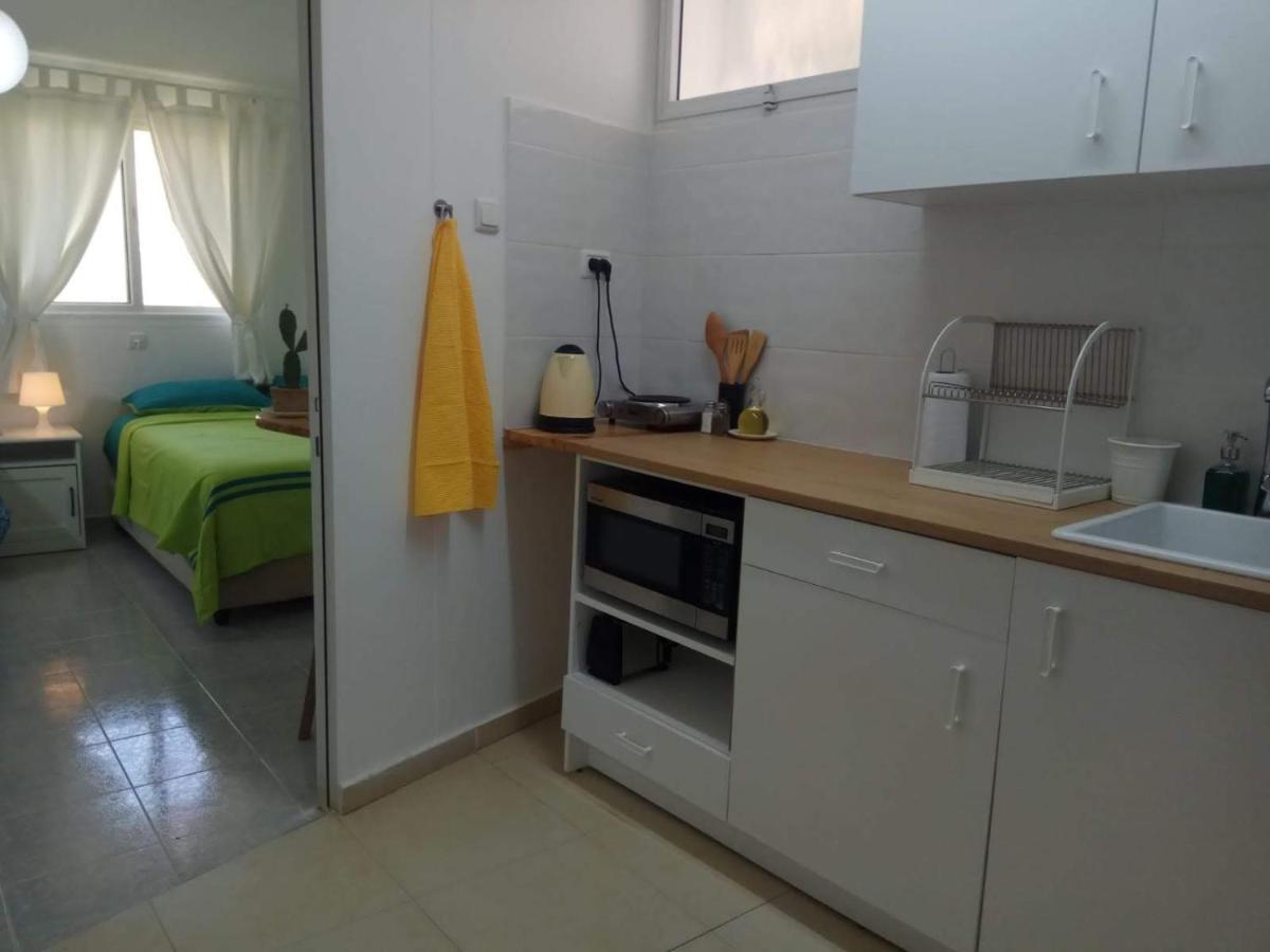 Villa Desert chilling - סתלבט במדבר Neot HaKikar Exterior foto
